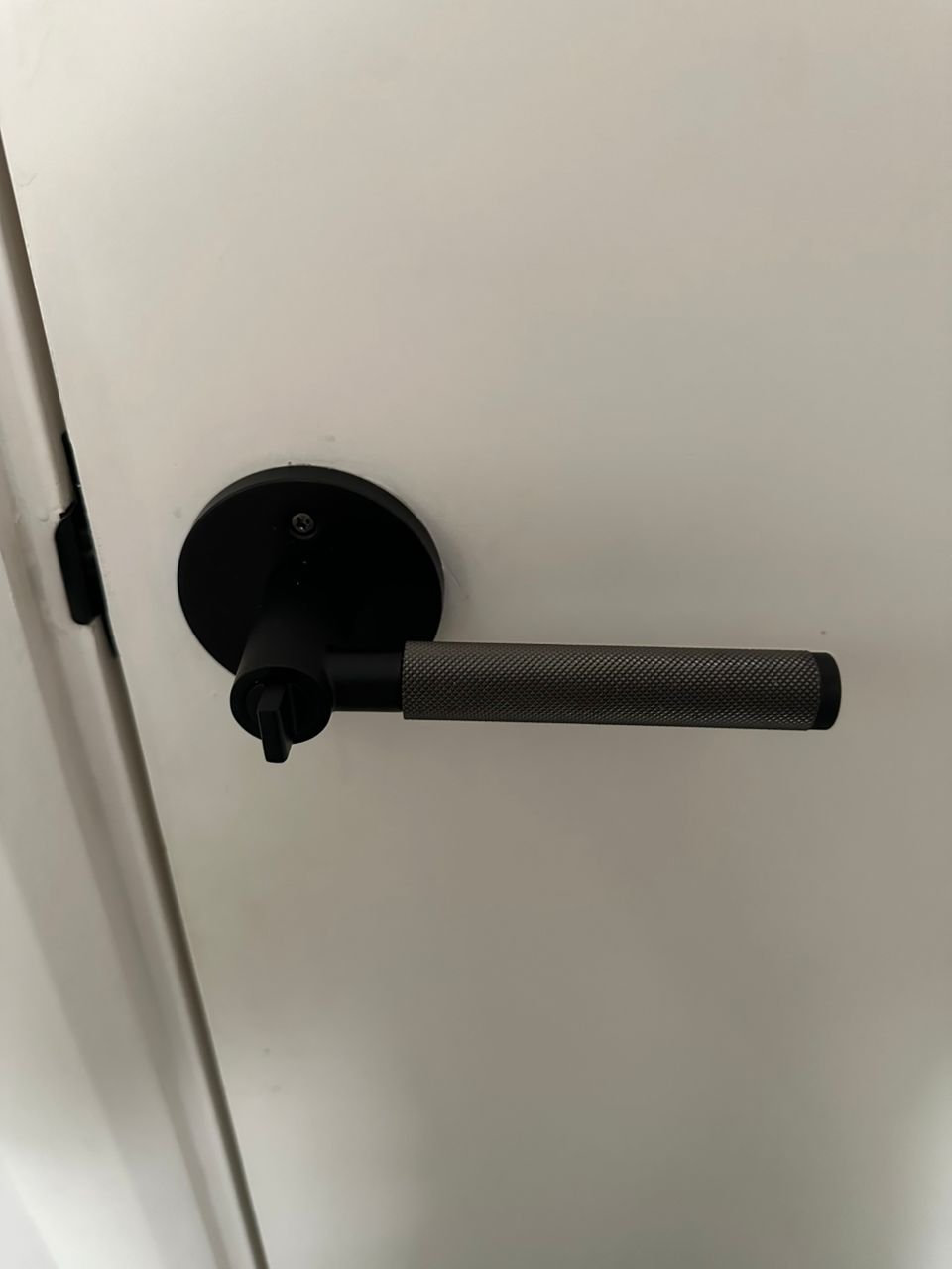 LEVER TUBULAR HANDLE LOCK (REPLACEMENT DOOR KNOBS) - Image 2